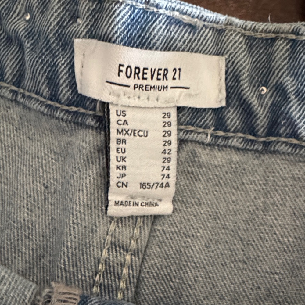 NWT Forever 21 Women’s Rhinestone Light Blue Jeans - Picture 2 of 6